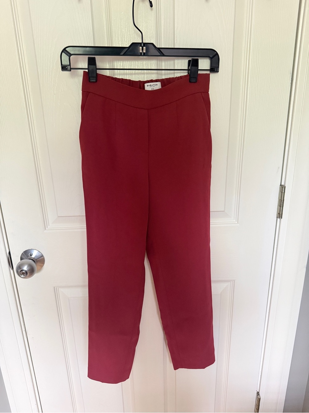 ARITZIA BABATON CONAN CROPPED PANT SIZE 00 in SUNDRIED RED